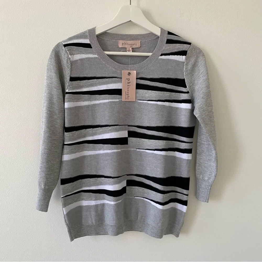 Philosophy Women’s 3/4 Sleeve Grey Sweater NEW